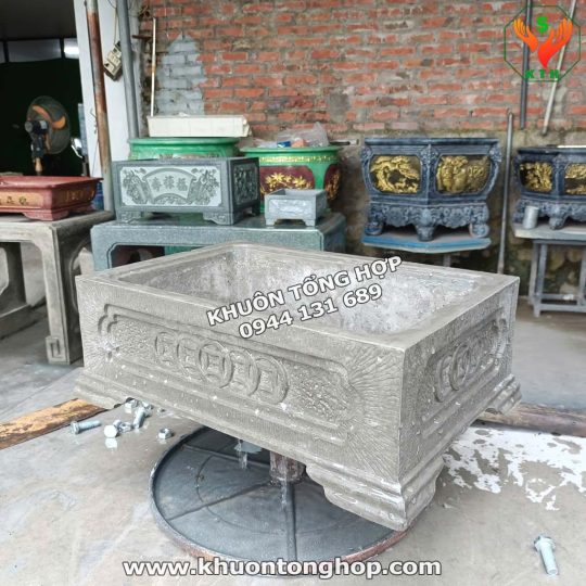 khuôn bể đá 37 25